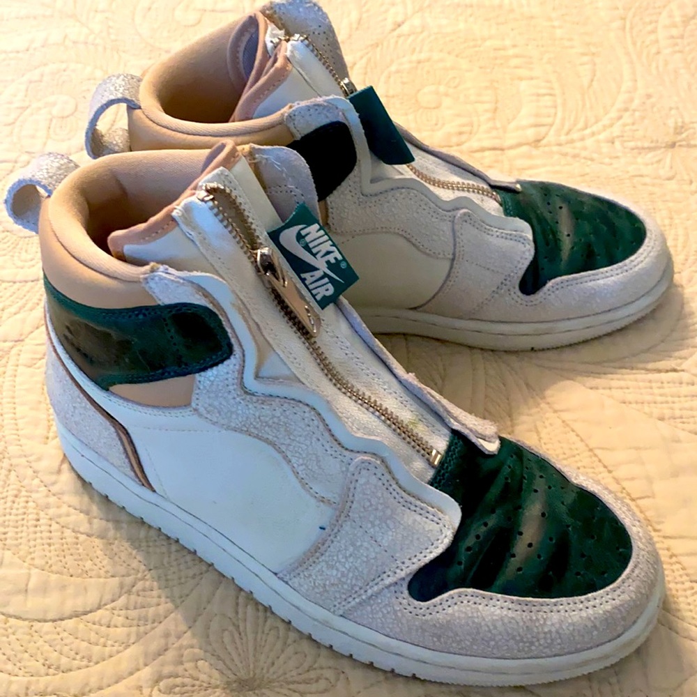 Womens Nike Air Jordan 1 Retro High Zip 7.5 Green